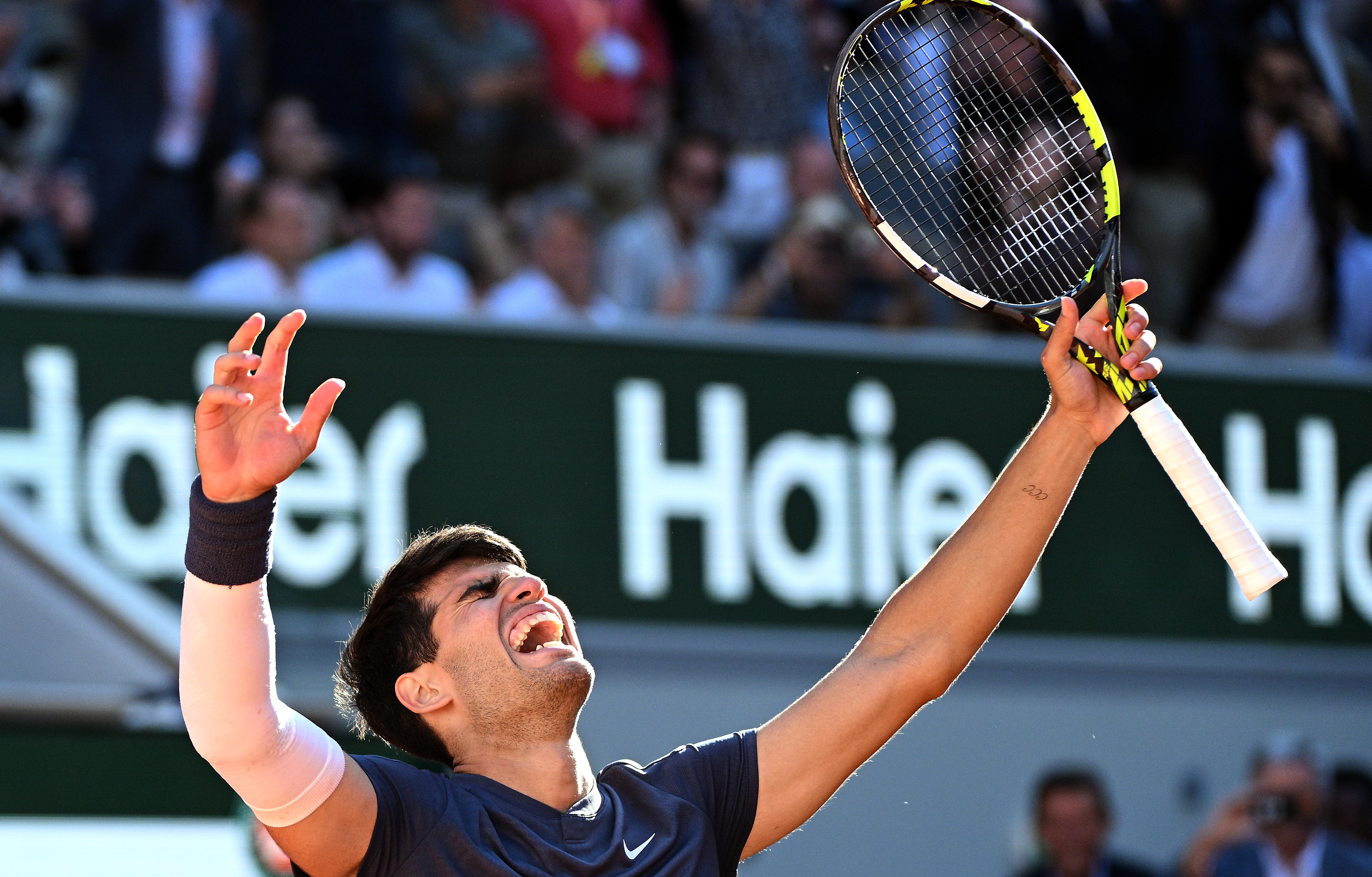 Roland Garros: Alcaraz se impuso a Sinner y se metió en la final