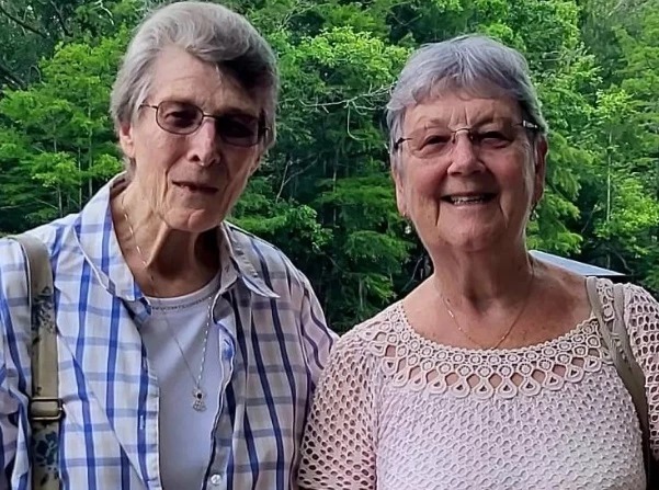 Mujeres de 80 años se conocen por primera vez tras seis décadas de escribirse cartas