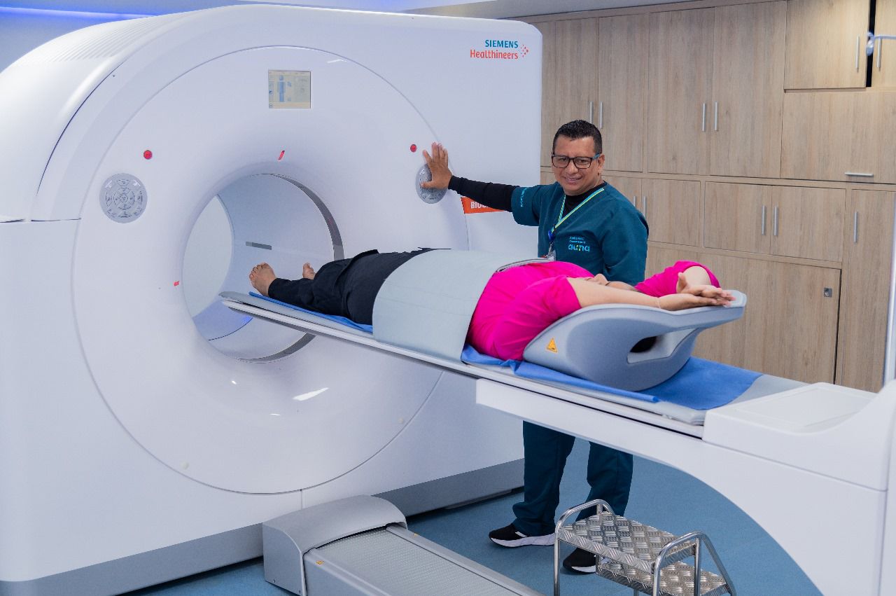 Entre octubre y diciembre de 2023 se realizaron más de 12.200 viajes con motivos de tratamientos médicos y/o experiencias de bienestar, con un gasto promedio por viaje de USD 3.200 dólares (Dane).