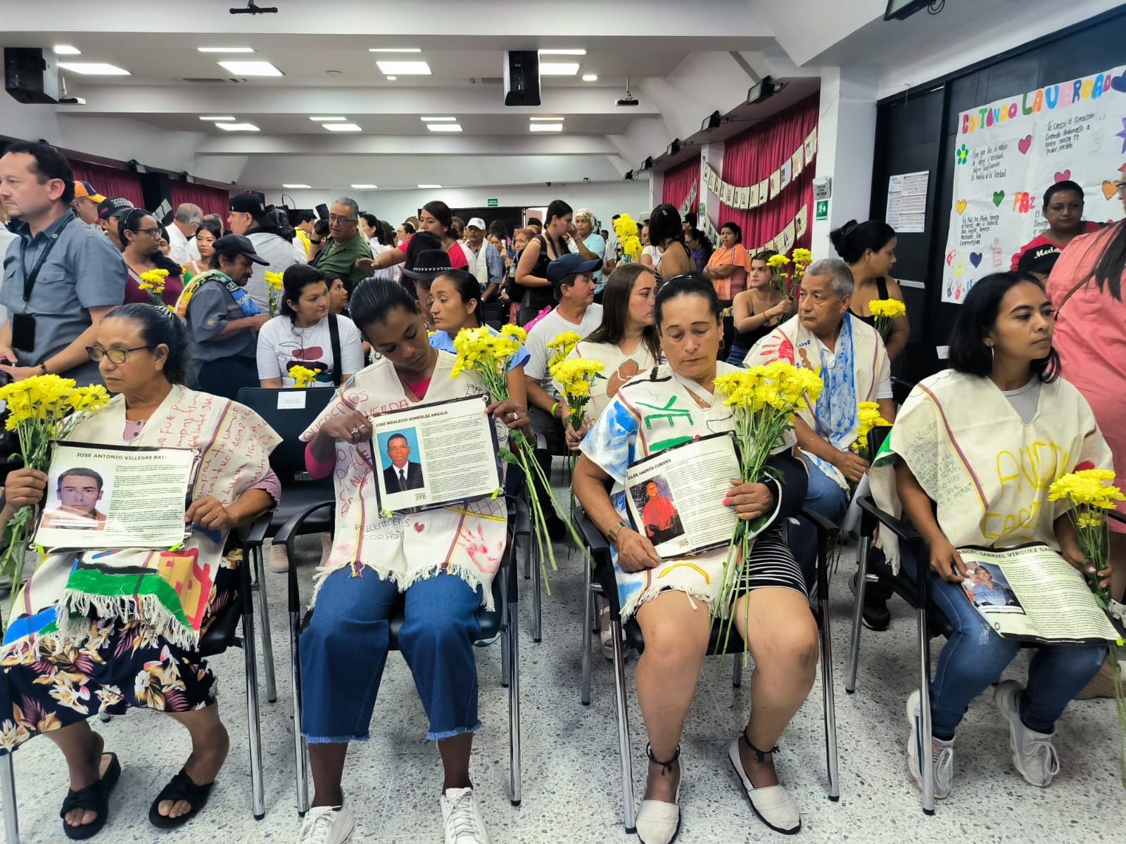 Cómo explicarle al mundo que en Colombia se mató porque se tenía vida: Mindefensa