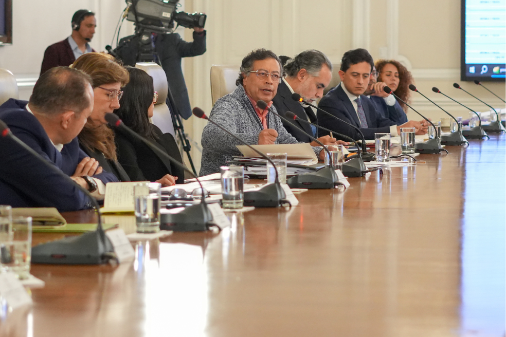 Petro transmite consejo de ministros sobre salud antes de partido de Colombia