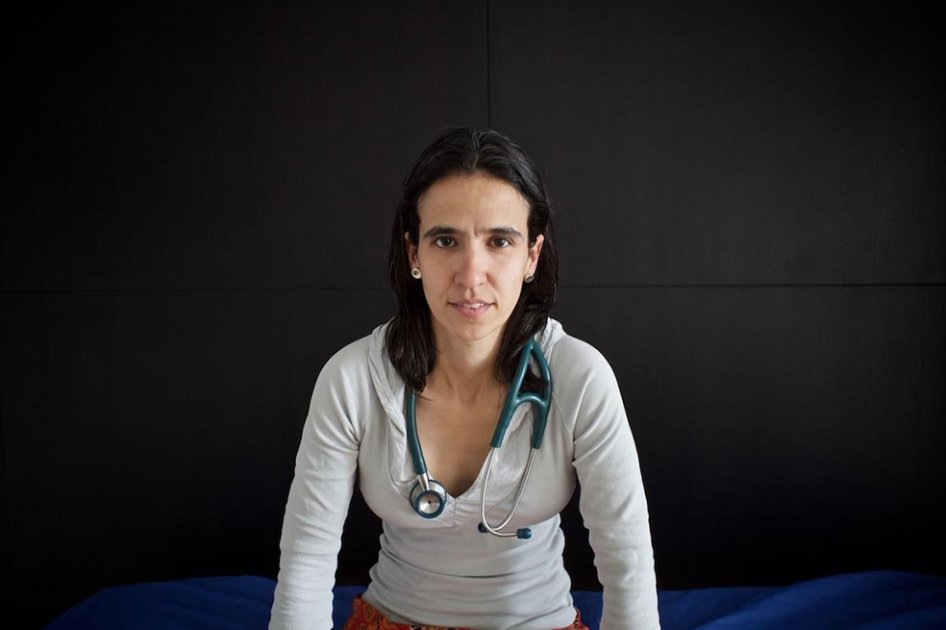 ‘No debería haber una ley que reglamente el uso de la marihuana medicinal’
