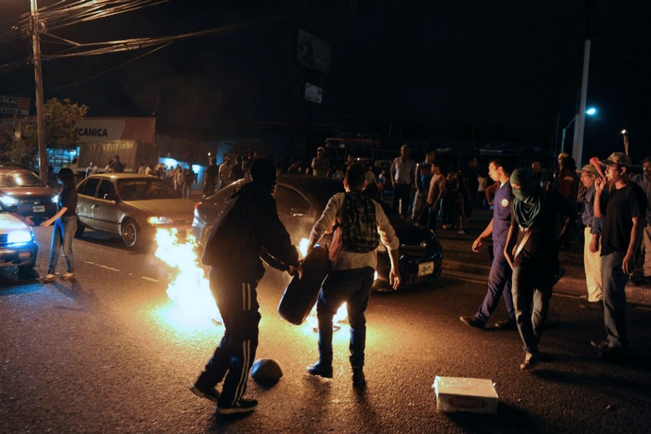 Indignados marchan contra la corrupción en Honduras