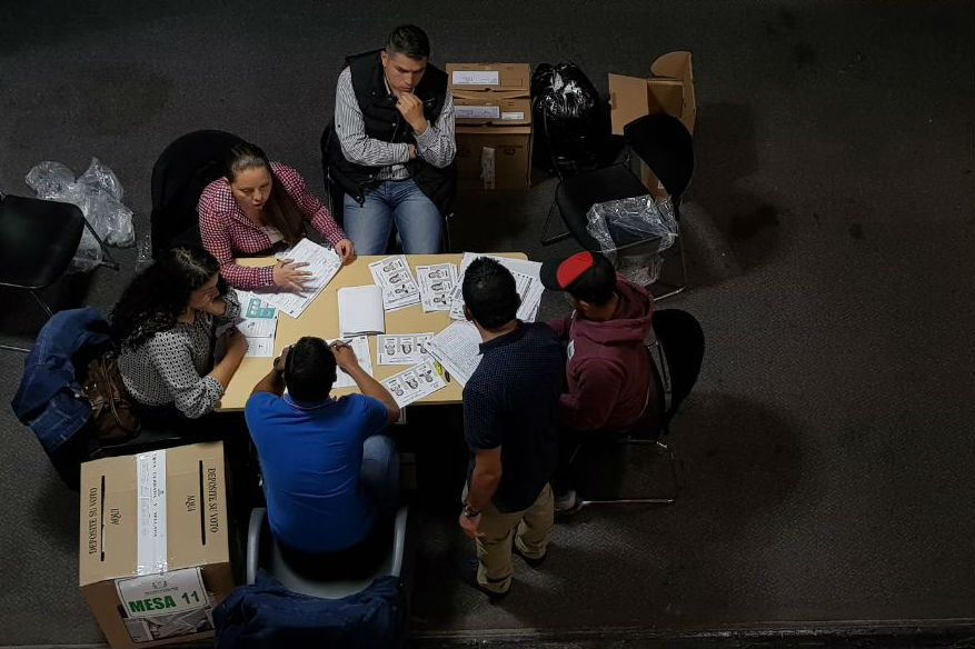 Último día para declinar candidaturas y desaparecer del tarjetón electoral
