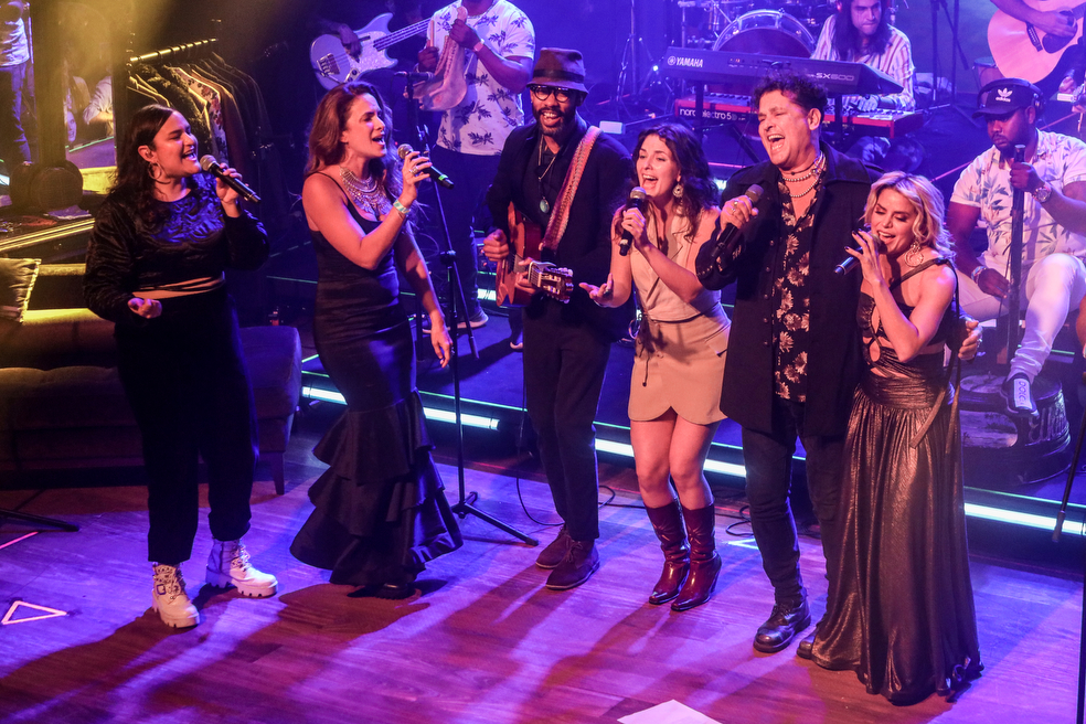Carlos Vives y otros famosos cantaron por la reconstrucción de Providencia
