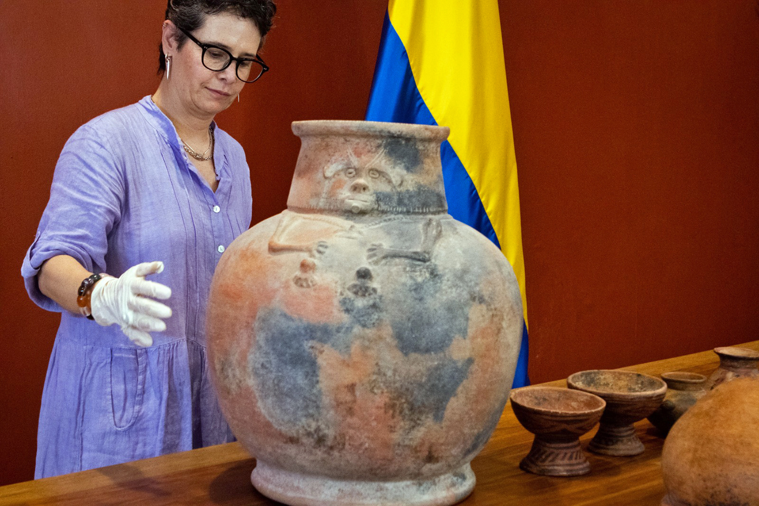 Colombia recupera 12 piezas de patrimonio arqueológico que estaban en Costa Rica