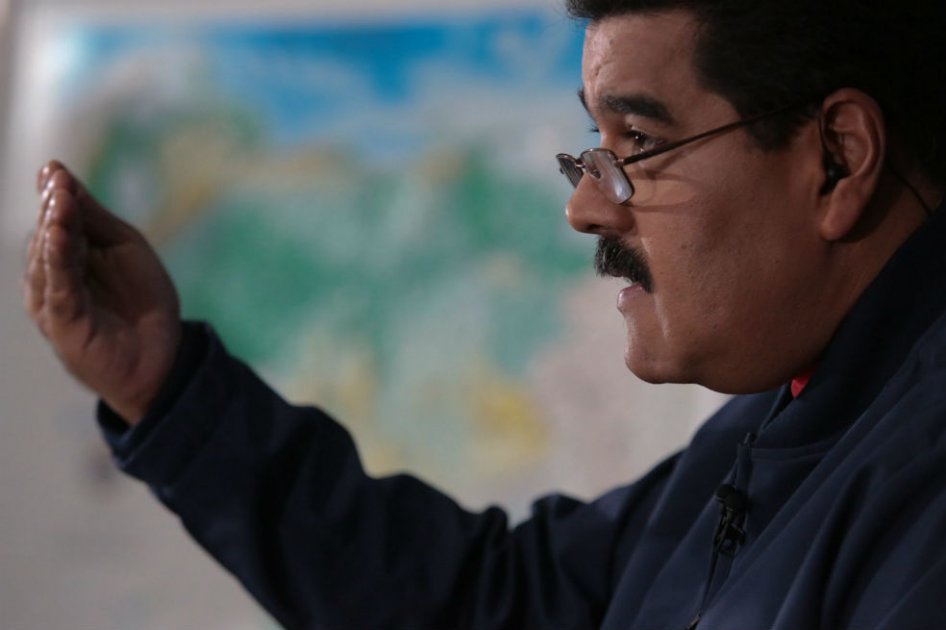 «Que viva Barcelona, Messi y el de los dientes afilados»: Maduro