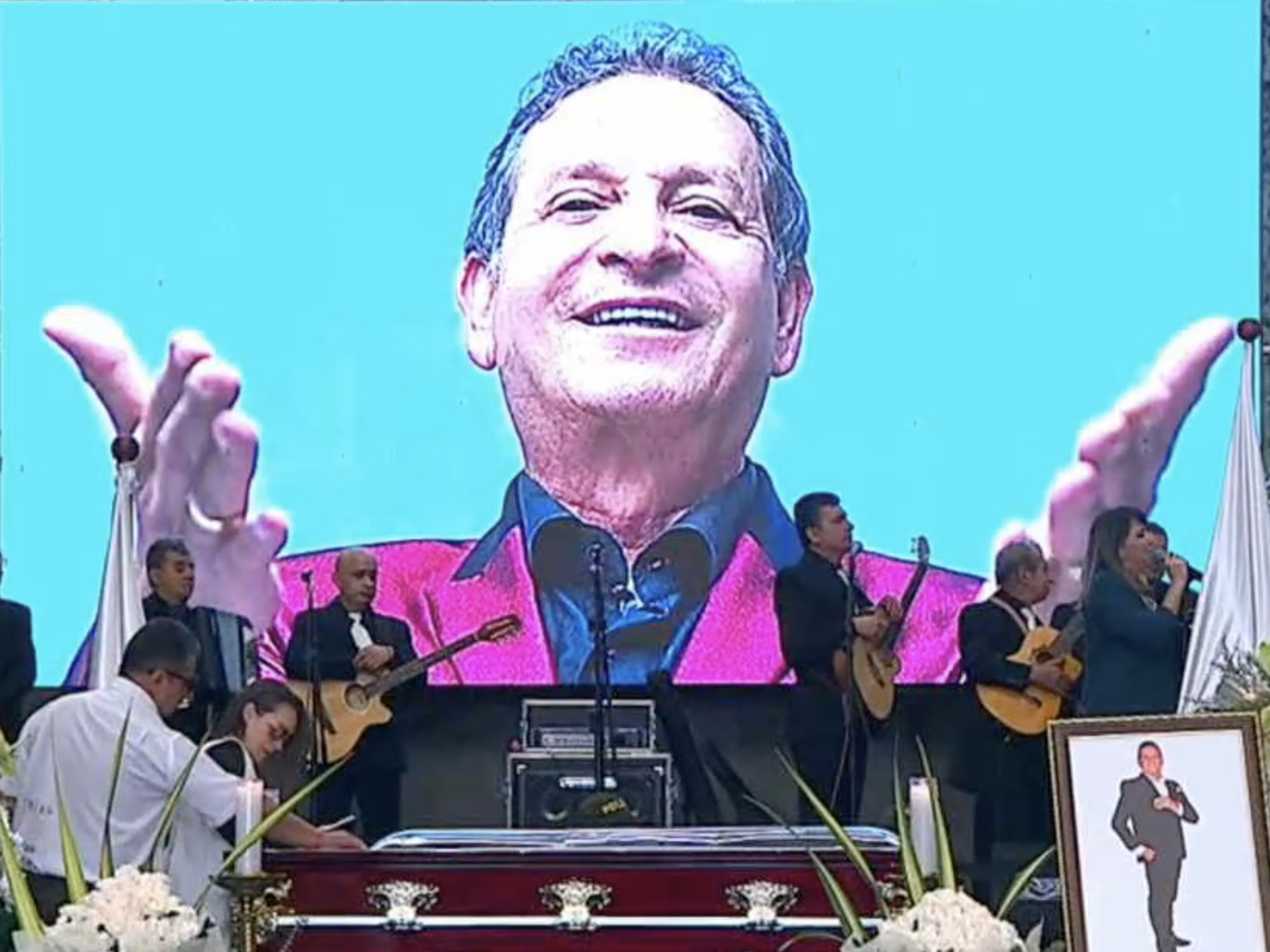 Concierto de homenaje al maestro Darío Gómez en Medellín
