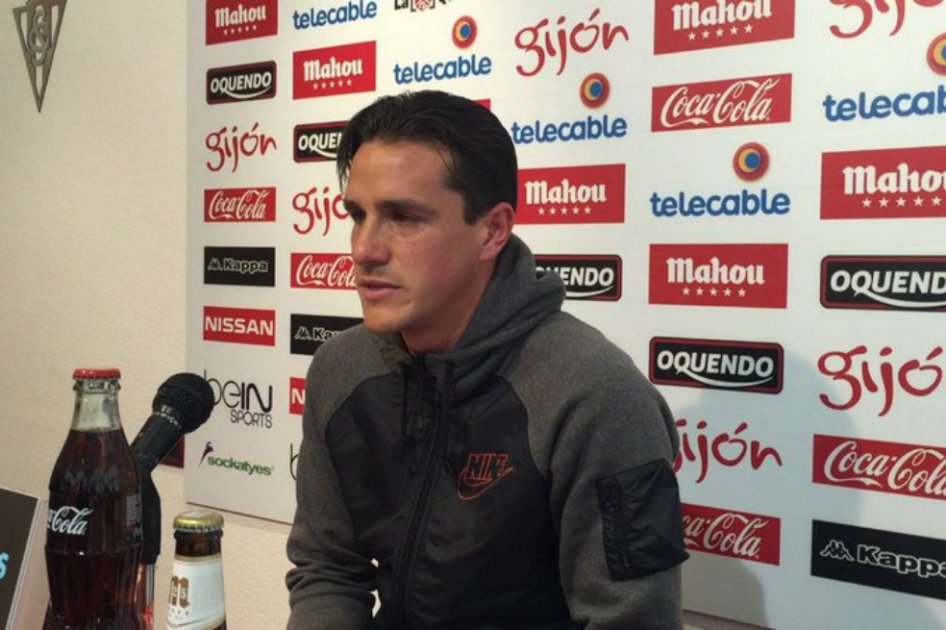 Bernardo Espinosa dejará el Sporting de Gijón