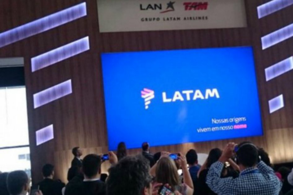 La recién lanzada Latam cuenta con 320 aviones, cubre 137 destinos en el mundo.