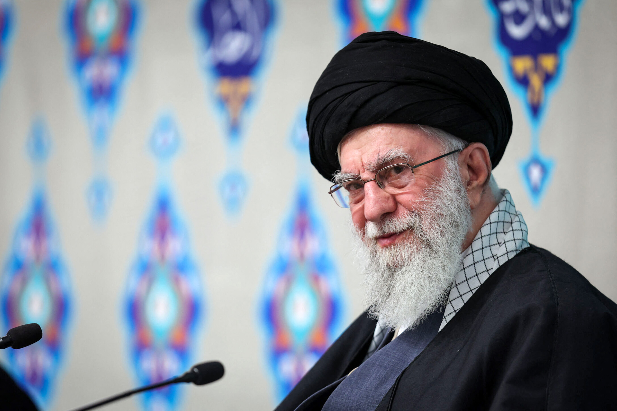 This handout picture provided by the office of Iran's Supreme Leader Ayatollah Ali Khamenei shows him during a religious gathering in Tehran on February 19, 2026, on the first day of the Muslim holy month of Ramadan according to local observation. (Photo by Handout / KHAMENEI.IR / AFP) / XGTY / === RESTRICTED TO EDITORIAL USE - MANDATORY CREDIT "AFP PHOTO / HO / KHAMENEI.IR" - NO MARKETING NO ADVERTISING CAMPAIGNS - DISTRIBUTED AS A SERVICE TO CLIENTS ===