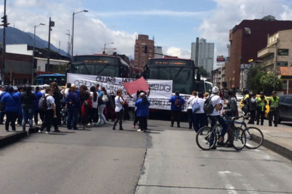 Cierran tres estaciones de TransMilenio por manifestaciones en el norte de Bogotá