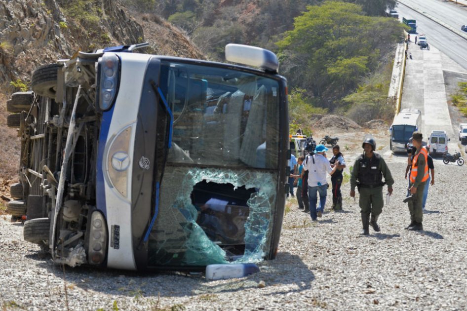 Plantilla de Huracán sufrió un accidente de tránsito en Venezuela