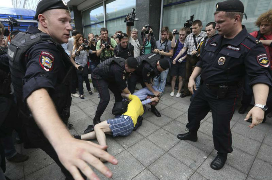 Rusia prohíbe propaganda homosexual