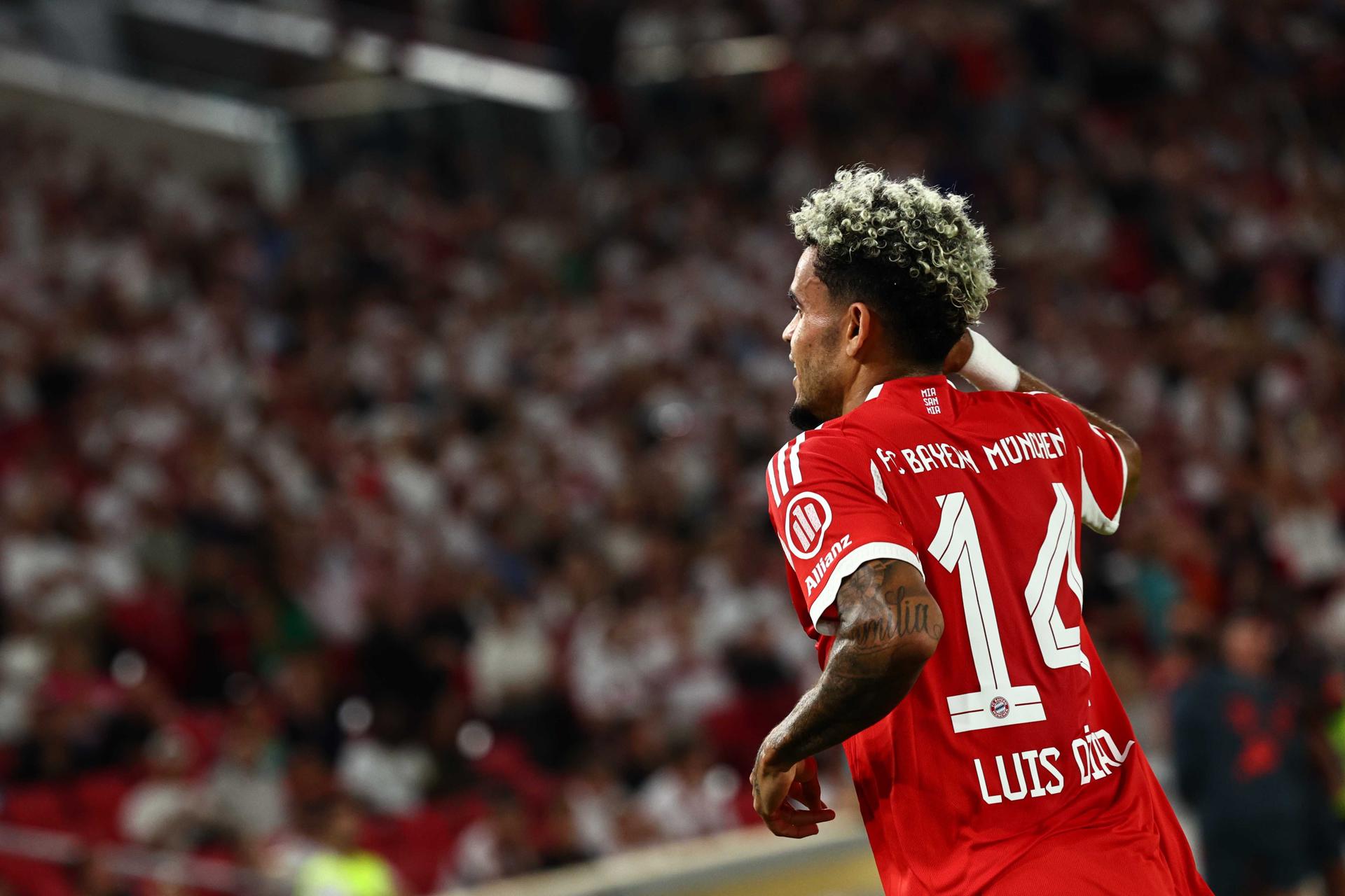 STUTTGART (Germany), 16/08/2025.- Luis Diaz of Munich celebrates after scoring the 0-2 goal during the Franz Beckenbauer Supercup match between VfB Stuttgart and Bayern Munich, in Stuttgart, Germany, 16 August 2025. (Alemania) EFE/EPA/ANNA SZILAGYI CONDITIONS - ATTENTION: The DFL regulations prohibit any use of photographs as image sequences and/or quasi-video.
