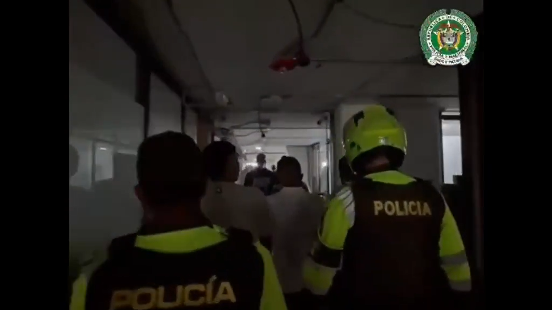 Rescatan 12 menores y capturan 21 personas de supuesta red de reclutamiento de “Mordisco”
