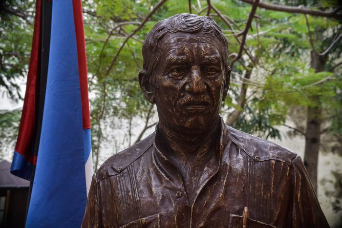 Escultura en homenaje a García Márquez en Cuba. 