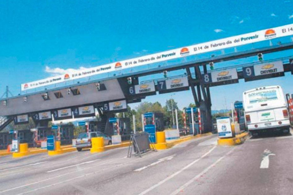 Impiden paso de ambulancia en peaje de Bolívar