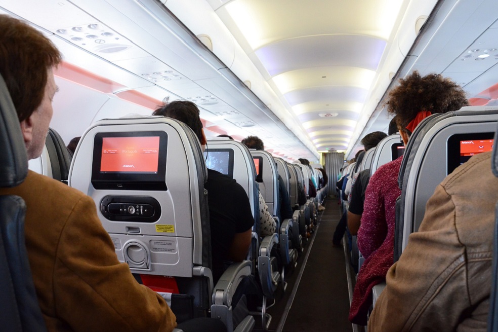 Mujer le gana pleito a Avianca por cambiarle condiciones de vuelo a última hora