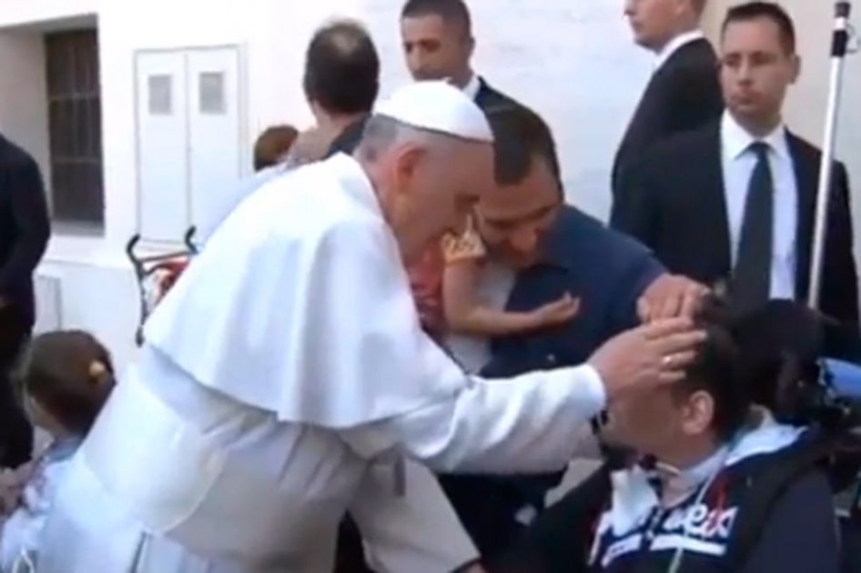 Vaticano desmiente que papa Francisco haya realizado un exorcismo