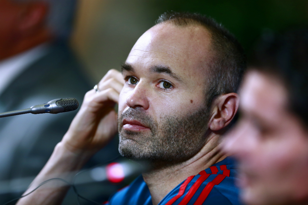 Andrés Iniesta: «Soñamos con lo máximo, y eso sería volver a ganar el Mundial»
