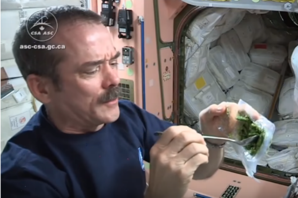 ¿Alimentos a base de excremento? Ese es el futuro de la comida para astronautas