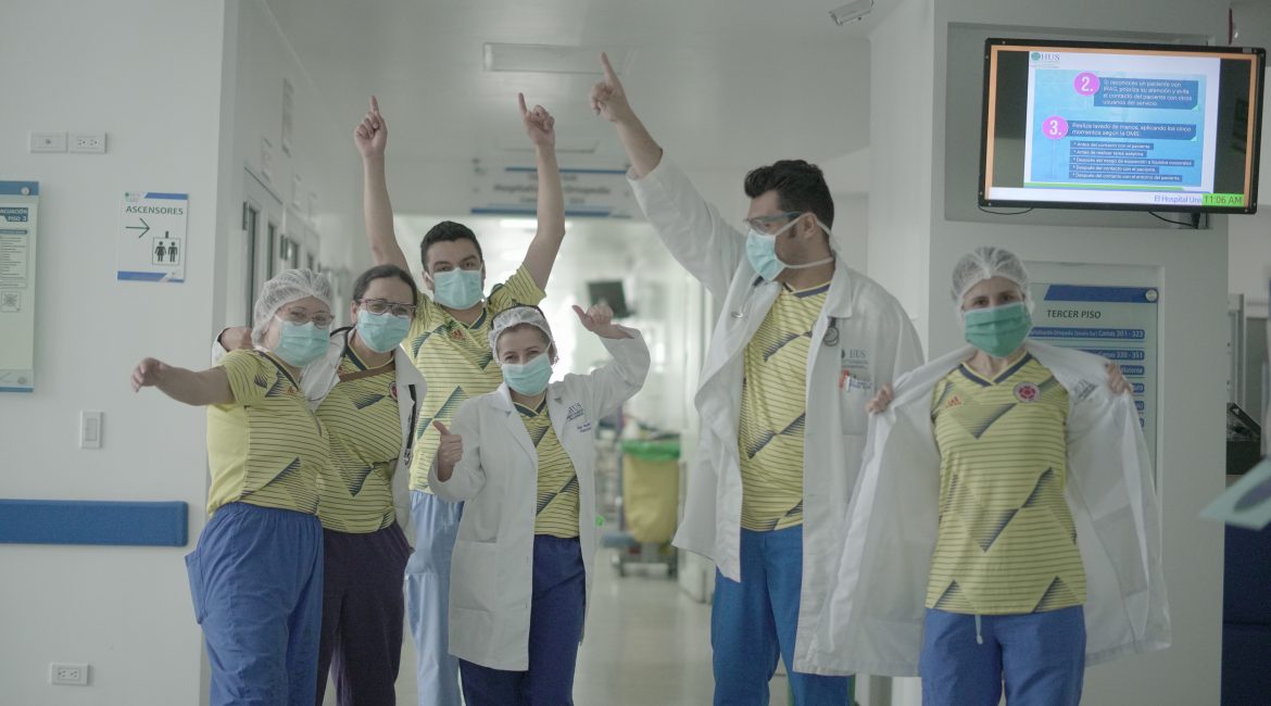 El personal médico también recibióun mensaje de apoyo y agradecimiento por parte de futbolistas del combinado nacional como: James Rodríguez, Juan Guillermo Cuadrado, David Ospina, Leicy Santos, Yerry Mina, Santiago Arias, Wílmar Barrios y Frank Fabra, entre otros.