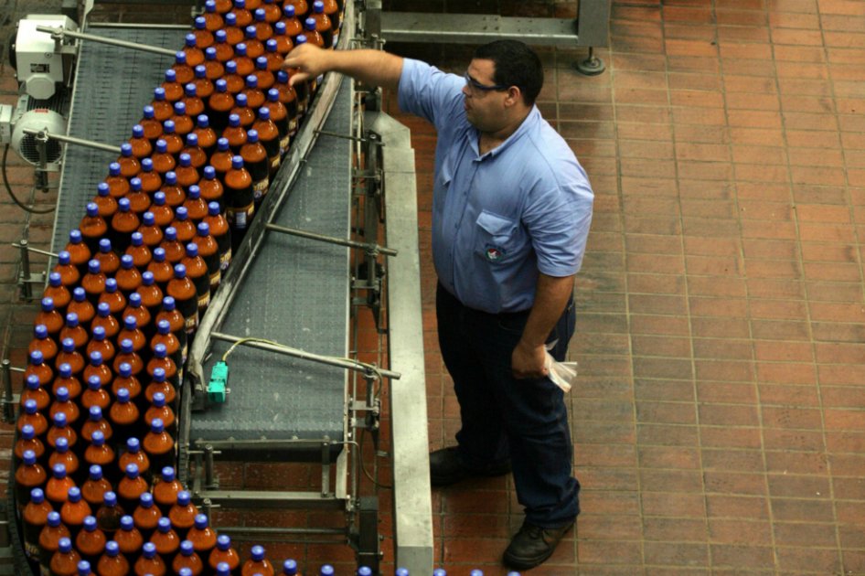 Venezolanos, ante una nueva ignominia: escasez de cerveza