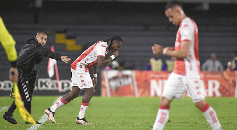Santa Fe se juega en Lima el liderato del Grupo G de la Copa Sudamericana