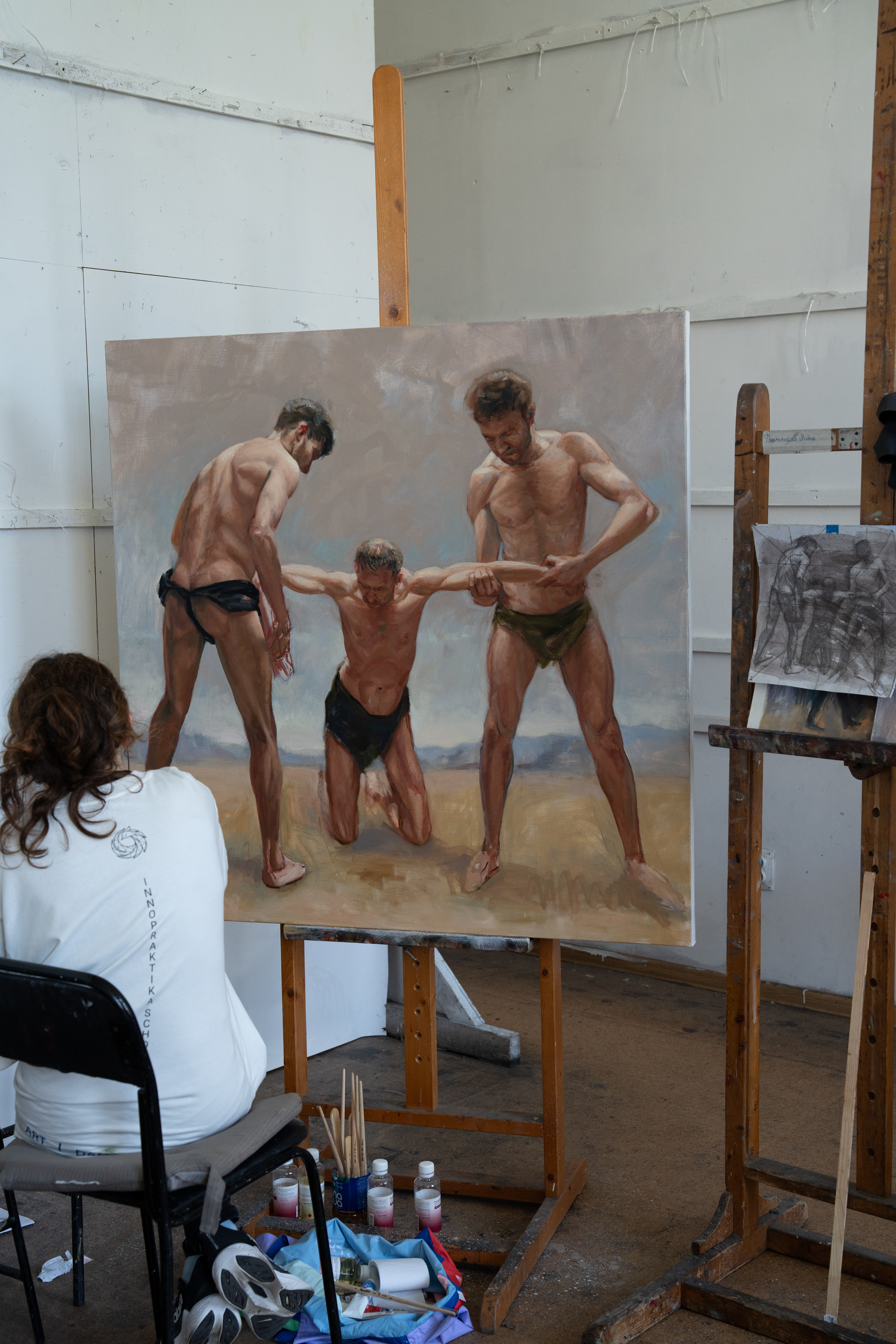 Angie Vega en el taller de la Residency Innopraktika School at Saint Petersburg Academy of Fine Arts. (2025)