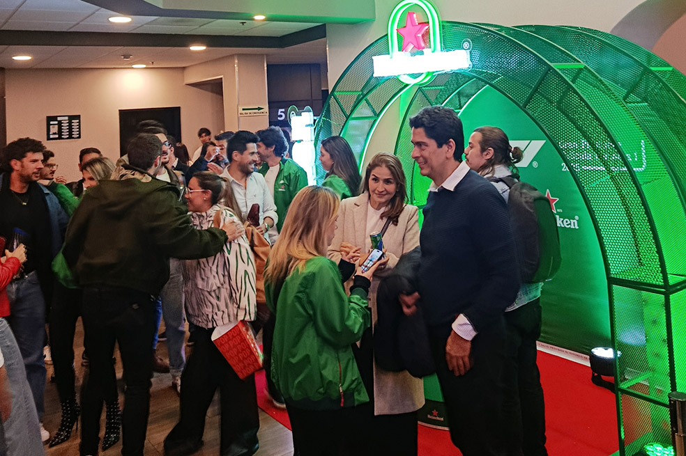 Heineken acelera en la premier de la película Fórmula 1