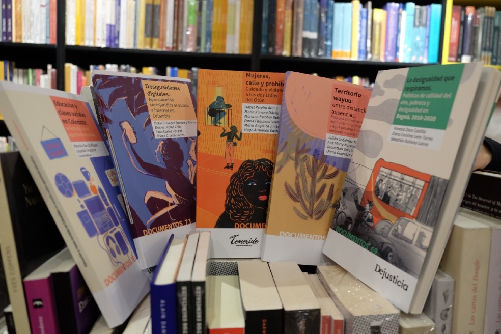 Dejusticia lanzó colección de libros en pro de la igualdad