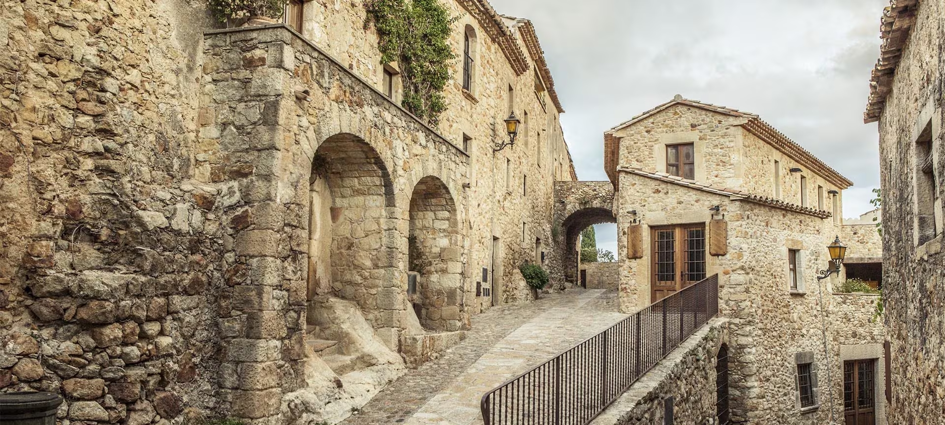 Pals: el tesoro medieval de Cataluña que une historia, gastronomía y naturaleza