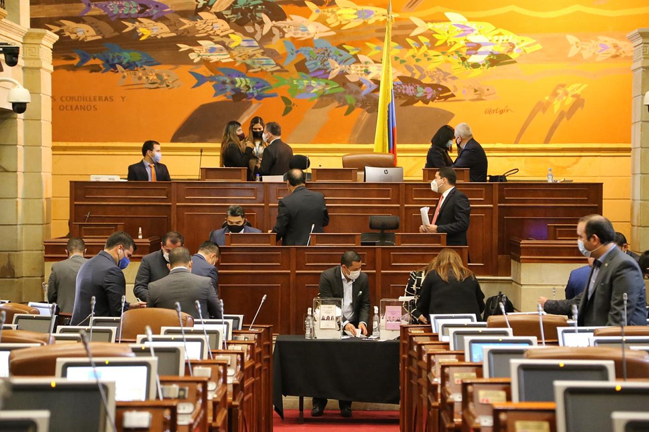 Aún faltan 47 congresistas por publicar su declaración de renta