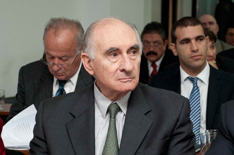 Se inicia juicio a expresidente argentino Fernando De la Rúa