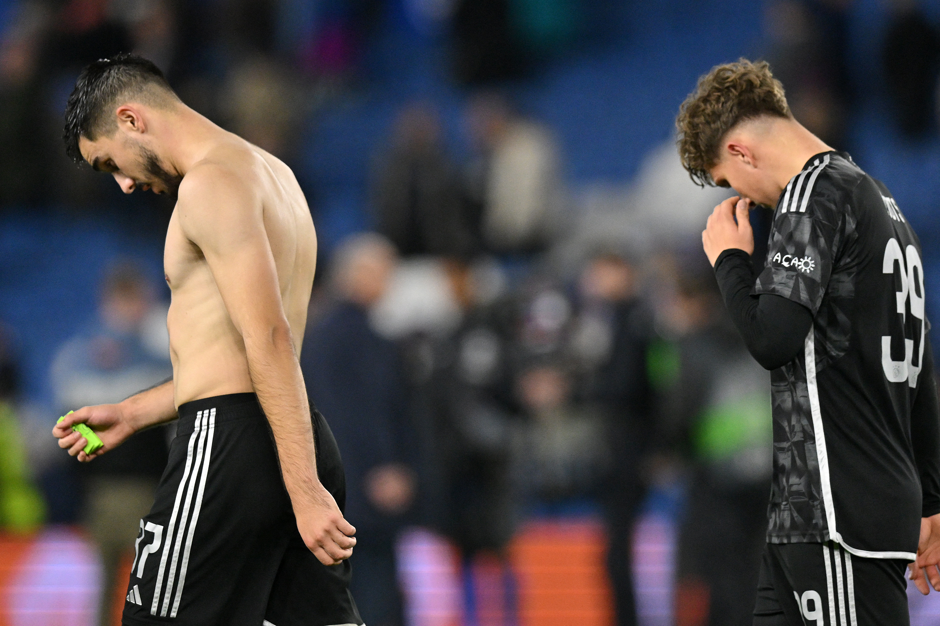 Ajax ocupa la última posición de la Eredivisie: ¿la caída de un gigante?