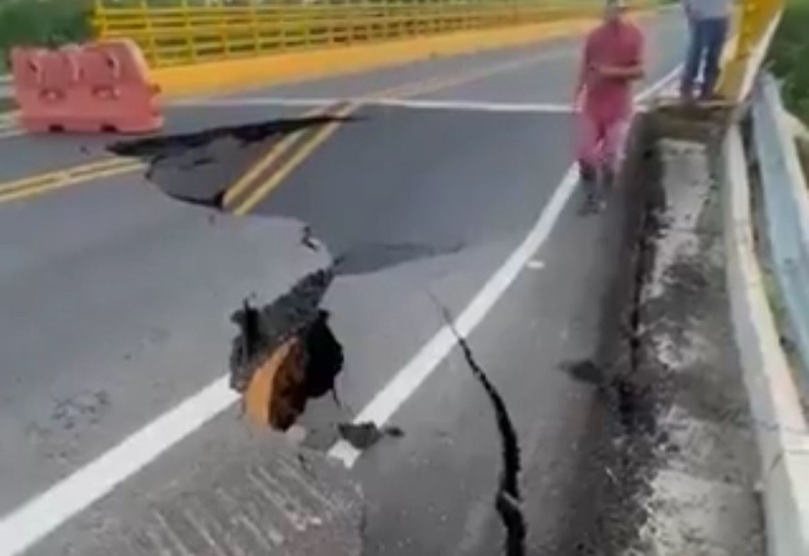 Cerraron vía al mar Barranquilla- Cartagena por colapso de tramo en Juan de Acosta