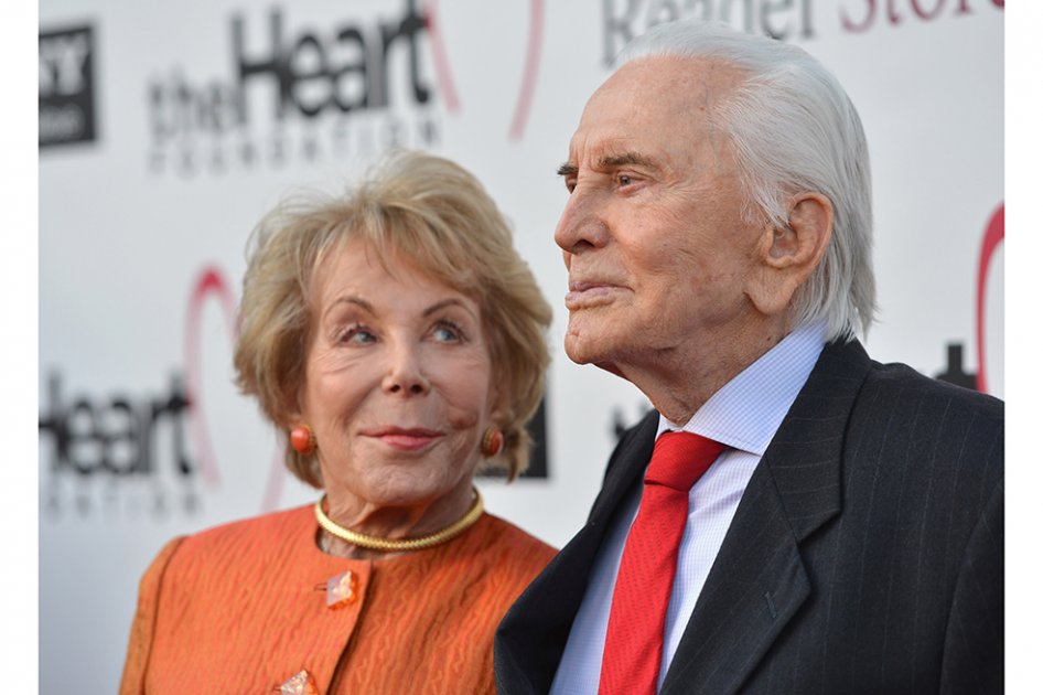 Kirk Douglas cumple 100 años