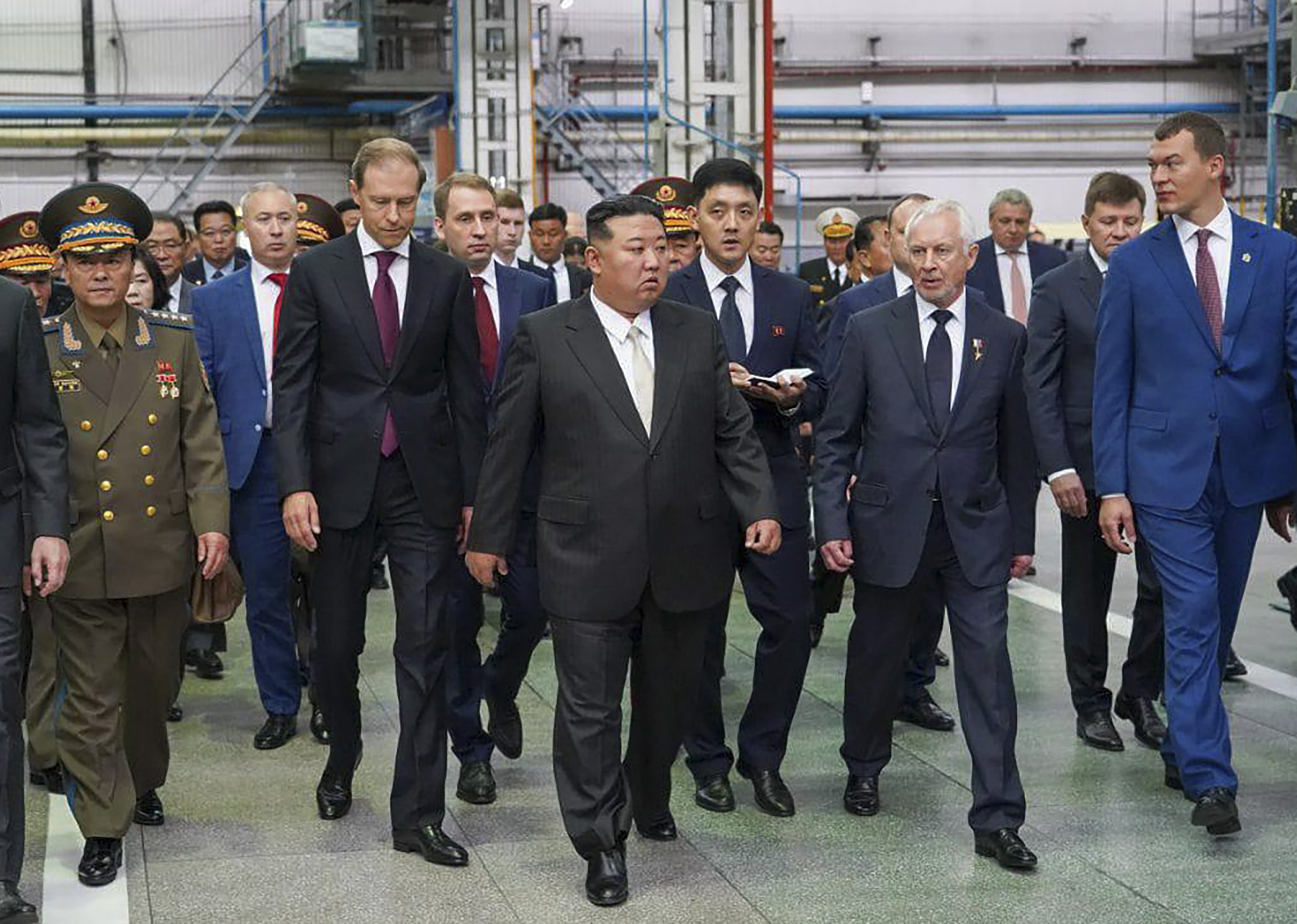 “No se firmó ningún acuerdo”, dice Rusia sobre visita de Kim Jong-un