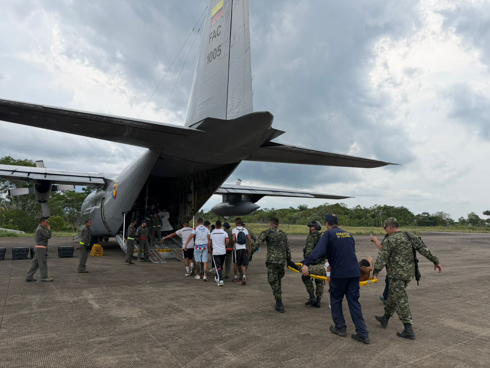 Tres uniformados más fueron enviados al Hospital Militar para ser atendidos