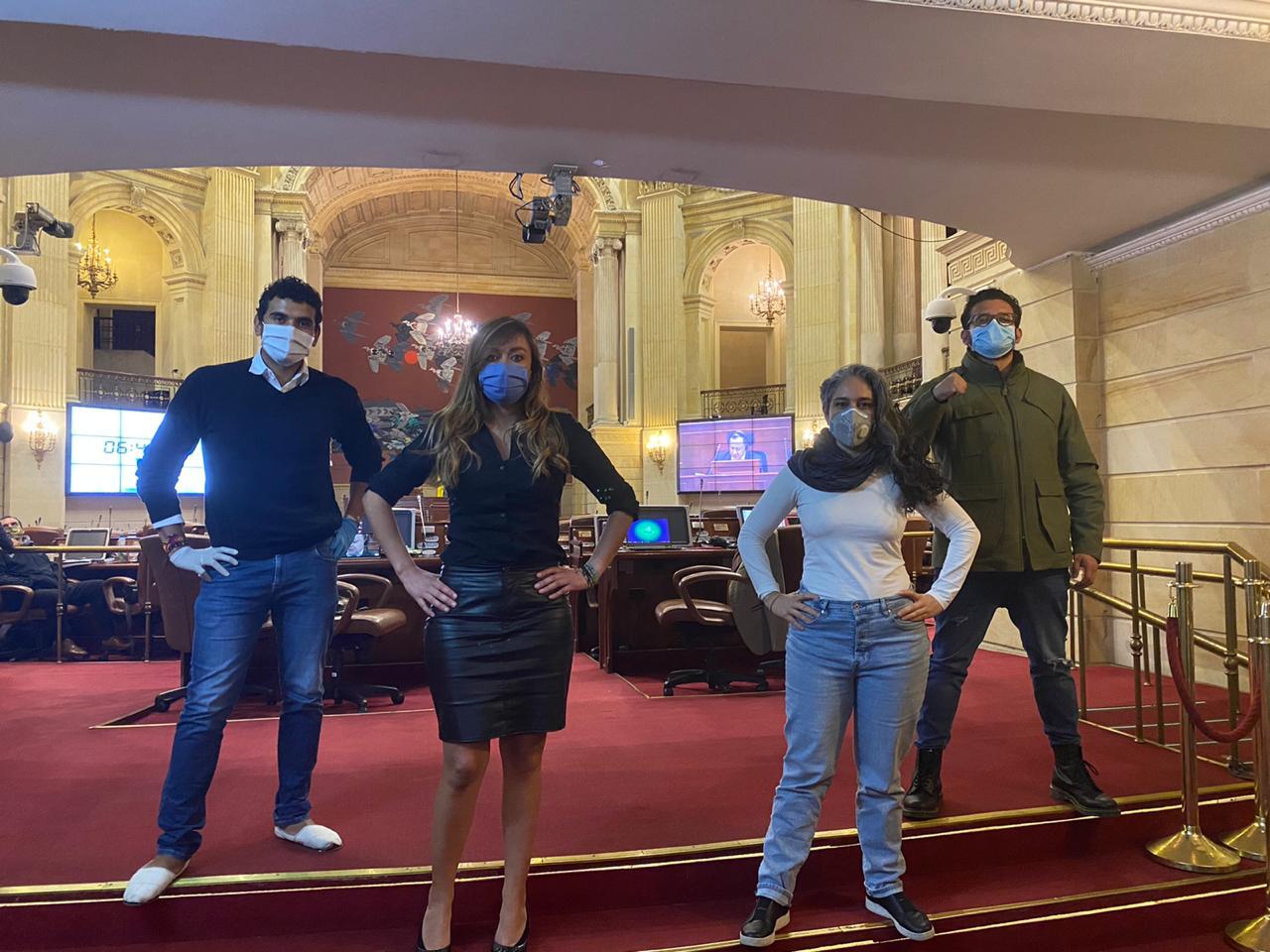 Cámara aprobó sesionar de forma semipresencial