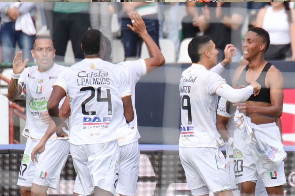 Once Caldas vs. Nacional.