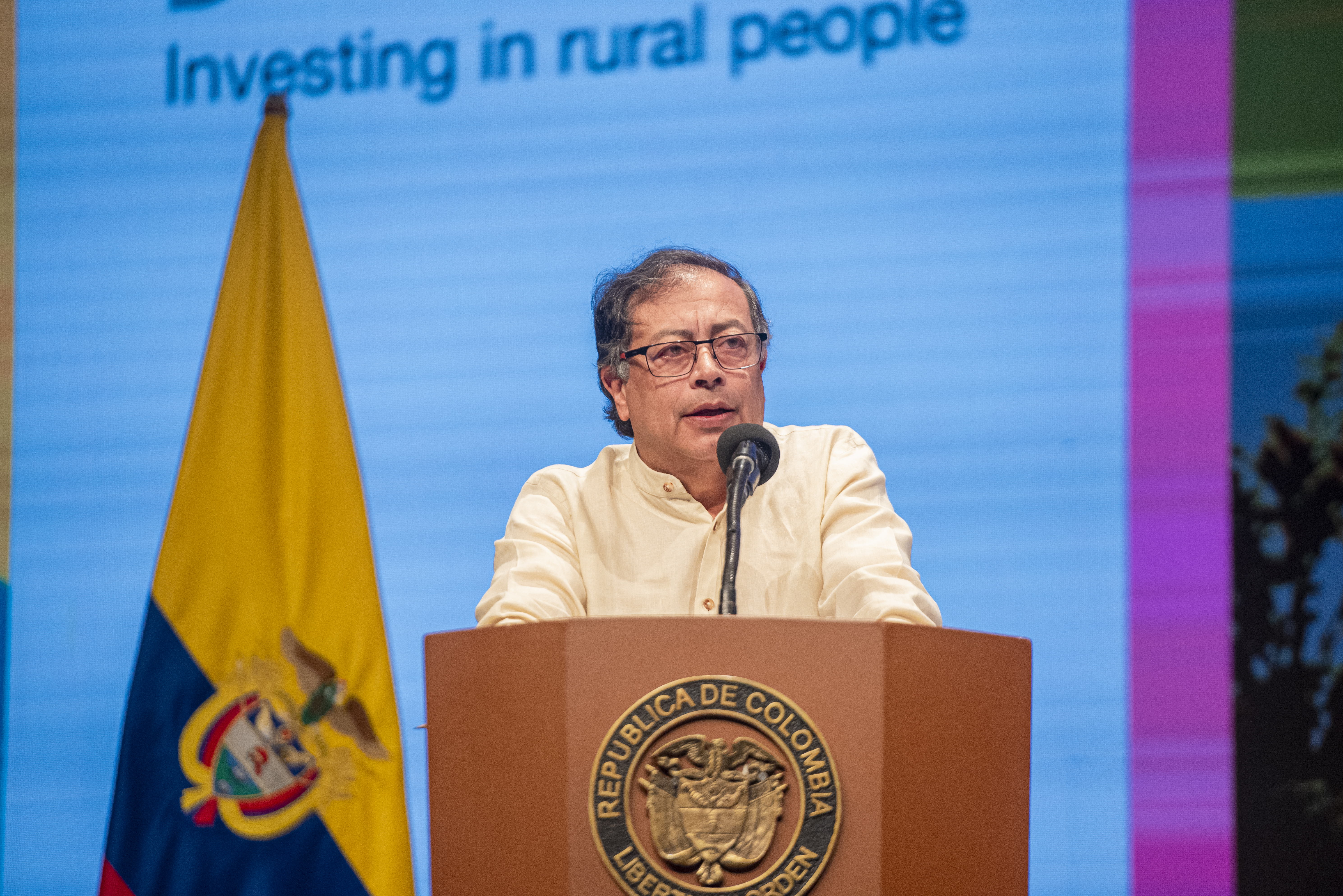 “¿Puede alguien prestarme para recuperar esa selva?”: Petro en cumbre FICS