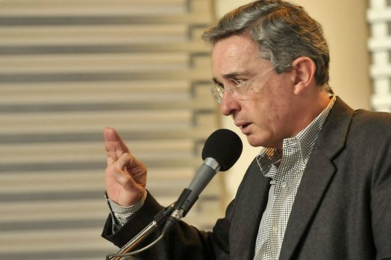 Corte Suprema no investigará a Uribe por injuria y calumnia