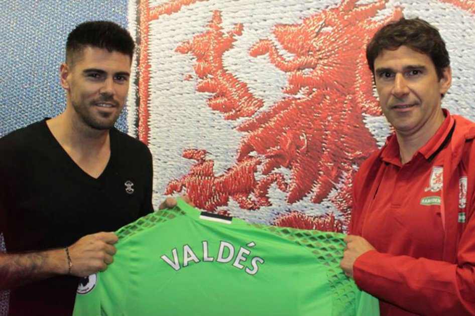 Víctor Valdés fichó por el Middlesbrough