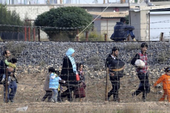 UE acepta entrar en el juego de Turquía para frenar flujo migratorio