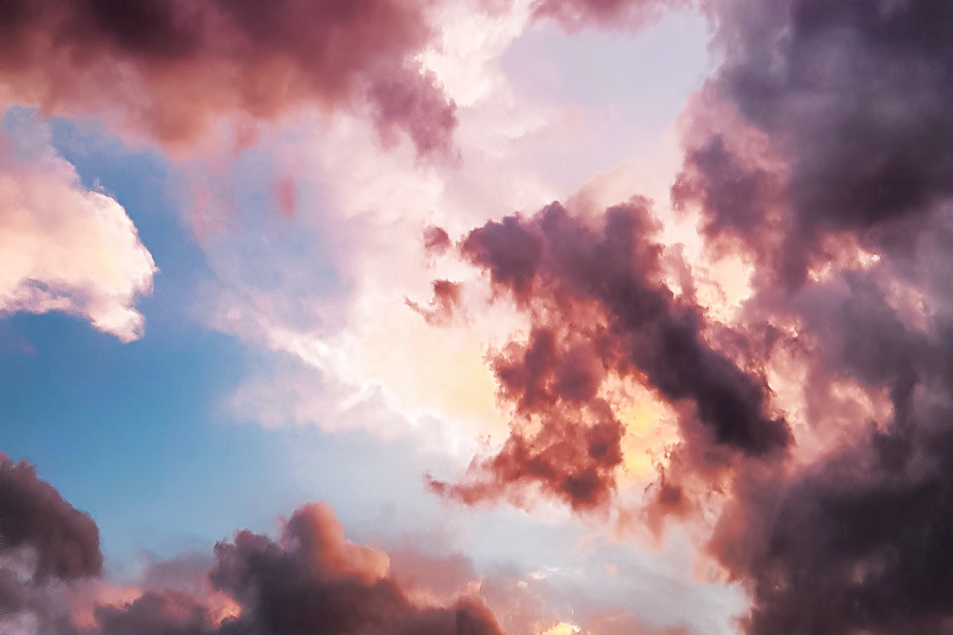 Encuentran microplásticos en las nubes