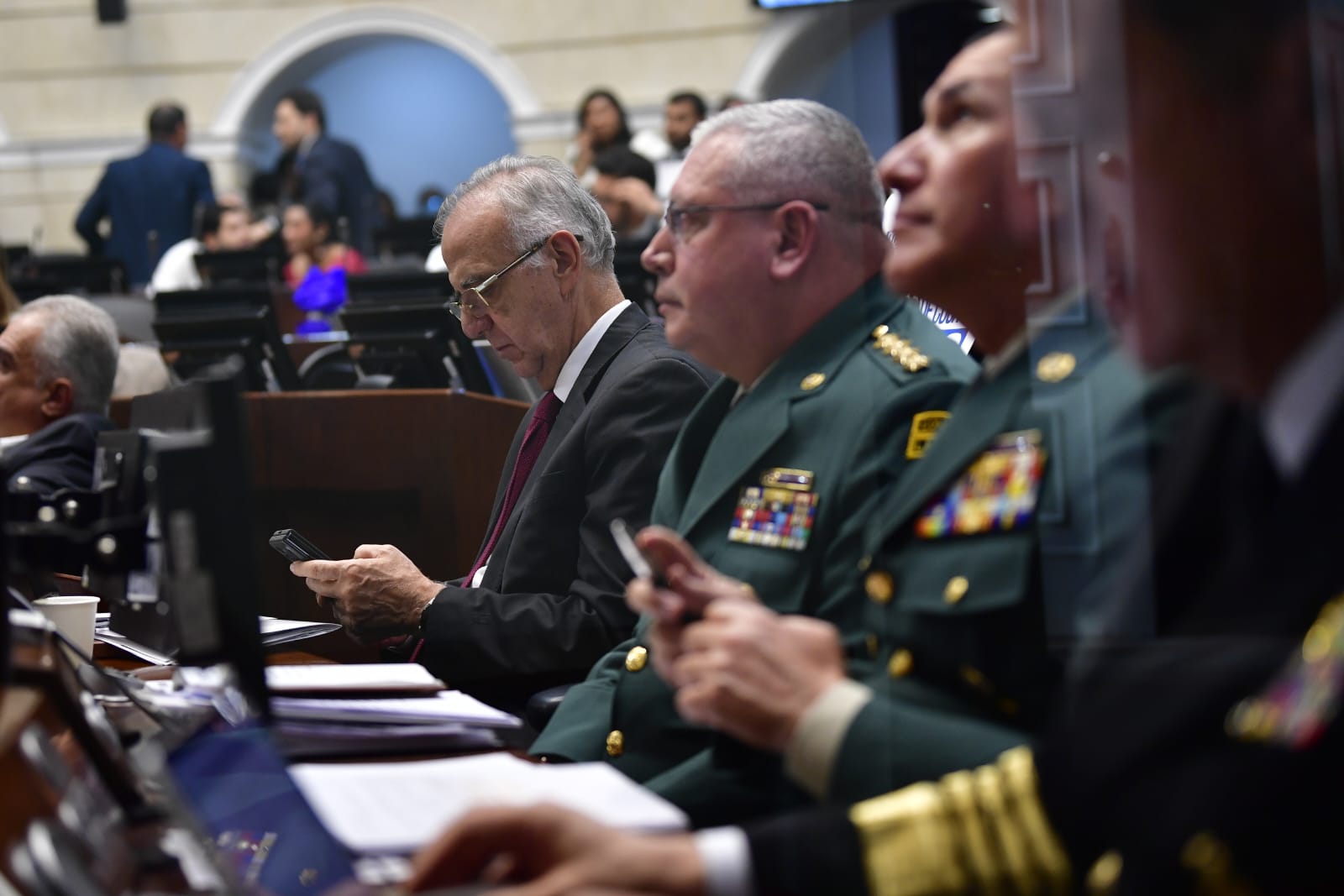 Mindefensa, Iván Velázquez en moción de censura