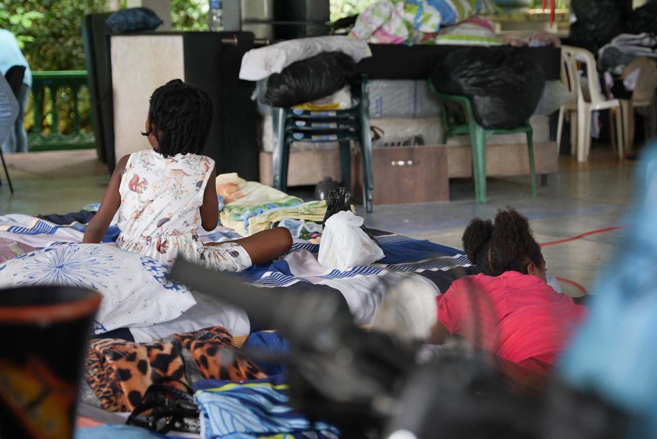 Terremoto en Buenaventura: mujeres enfrentan el duelo, la pobreza y la carga del cuidado