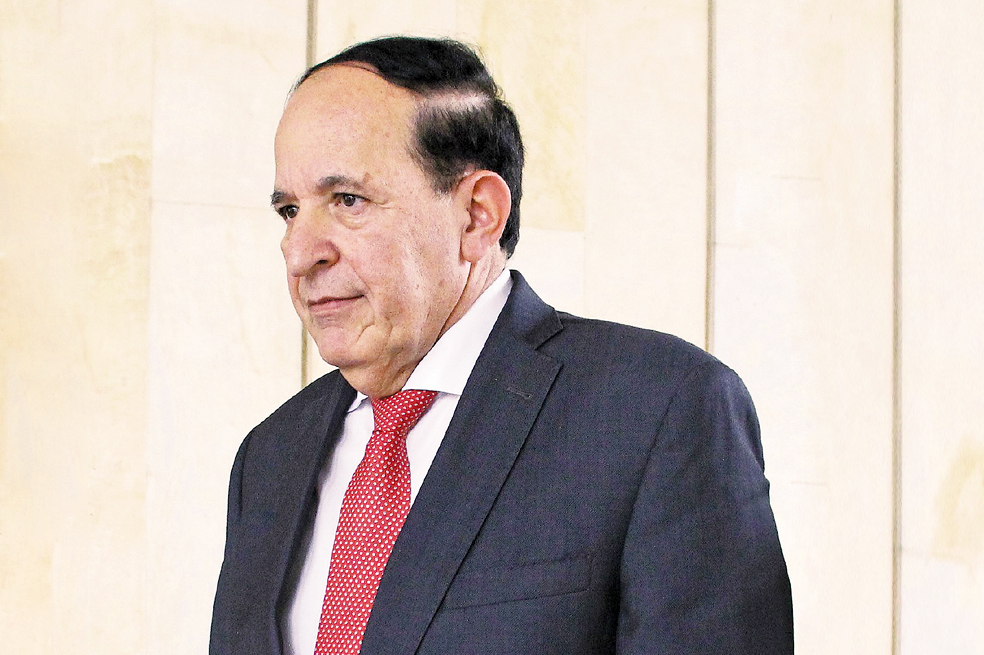 Álvaro Ashton se juega su última carta en la JEP